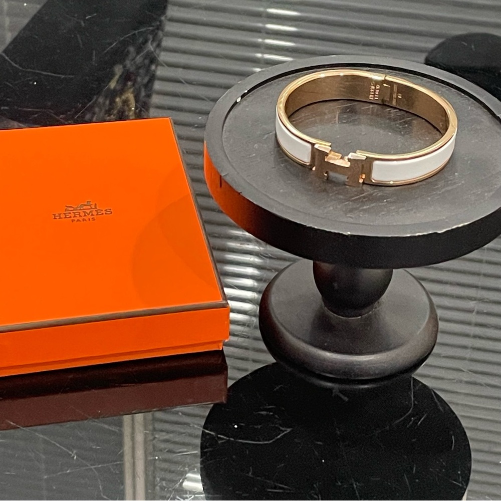 Brand new Hermes Clic Bracelet